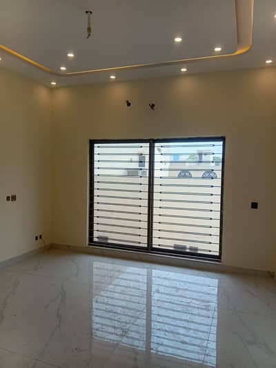 20 Marla Upper Portion Available For Rent in DHA Lahore Phase 5 Block E
