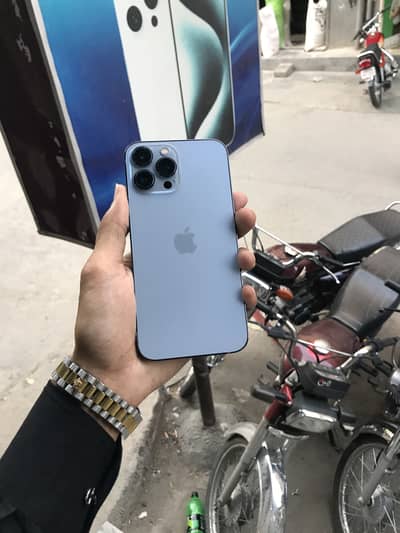 13 pro max 256GB Factory unlock