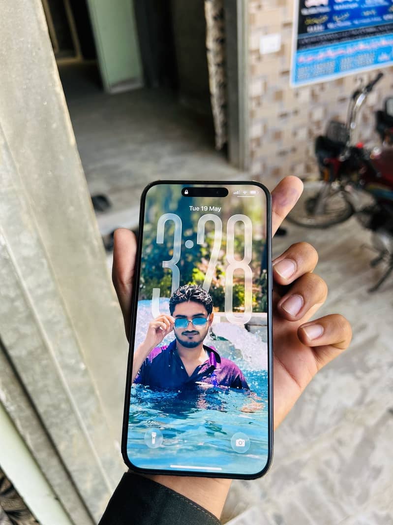 Iphone 15 pro max 0
