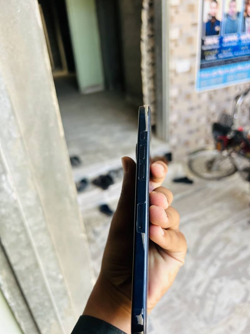 Iphone 15 pro max 4