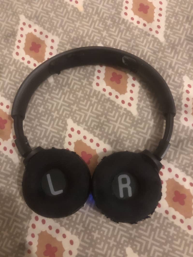 Jbl headfones 1