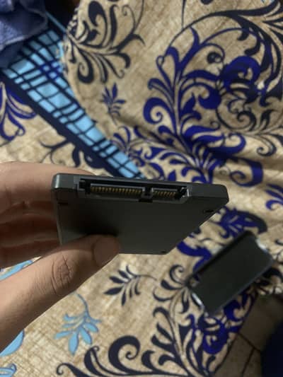 128 GB SSD
