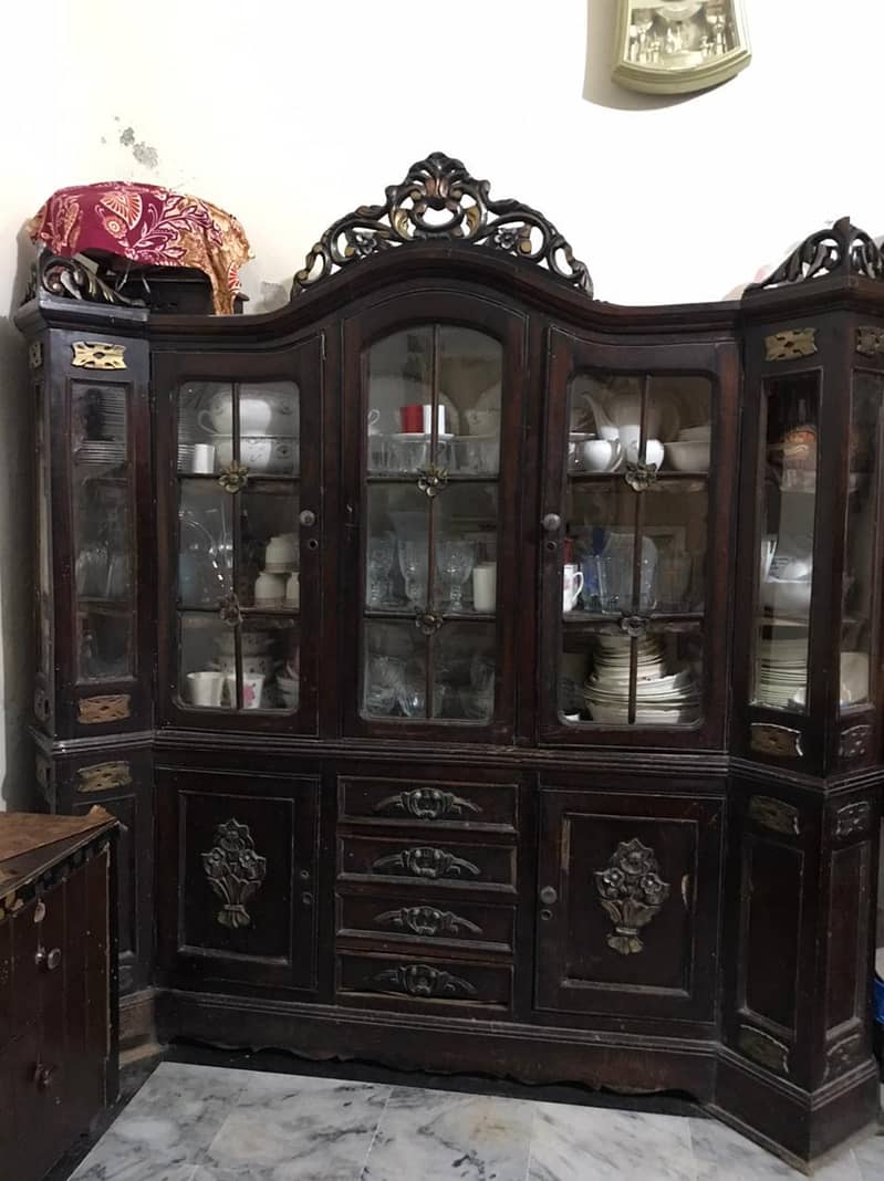 dressing table and showcase 5
