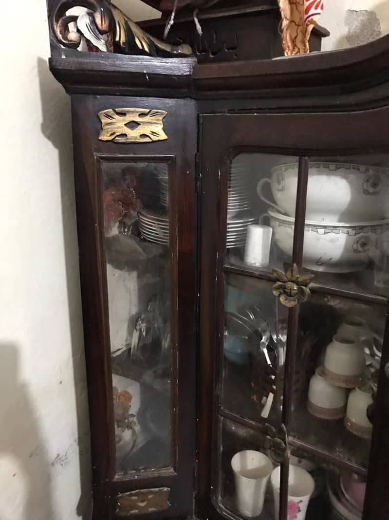 dressing table and showcase 7