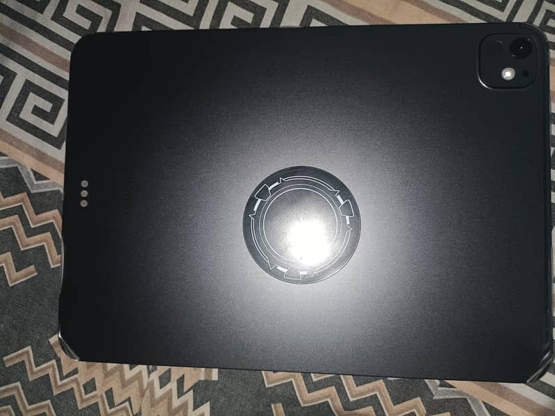 iPad Pro M4 256GB – 10/10 Condition | Battery 96% | Box Inclu 0