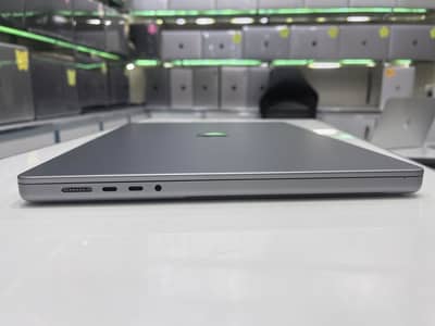 Mac Book PRO M1 CHIP 2021