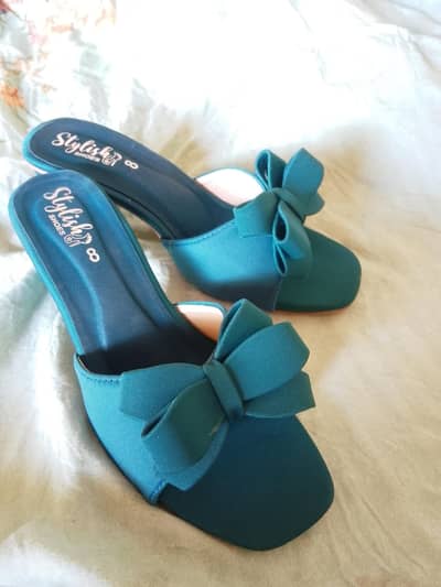 Elegant design heel for women