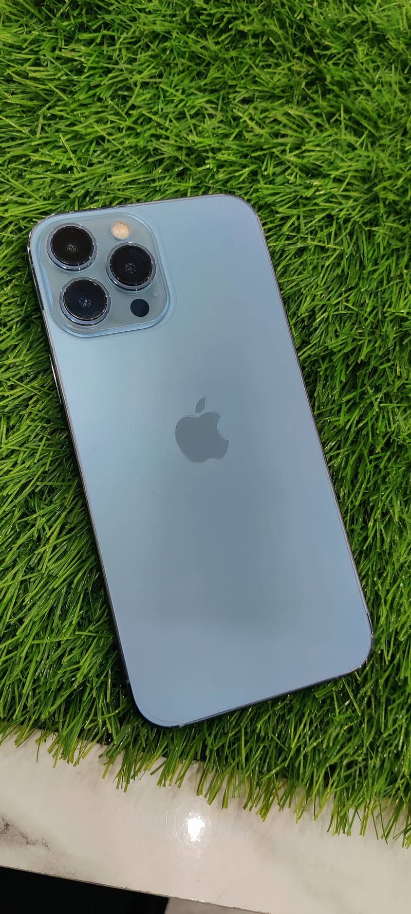 iPhone 13 Pro Max 0