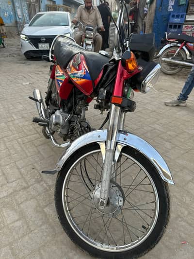 Honda CD70-Red 2020