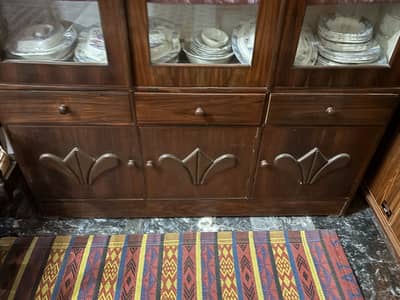 Showcase dressing urgent sale