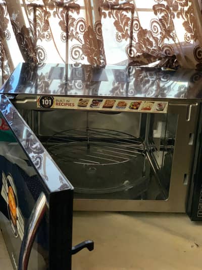 Haier Microwave oven