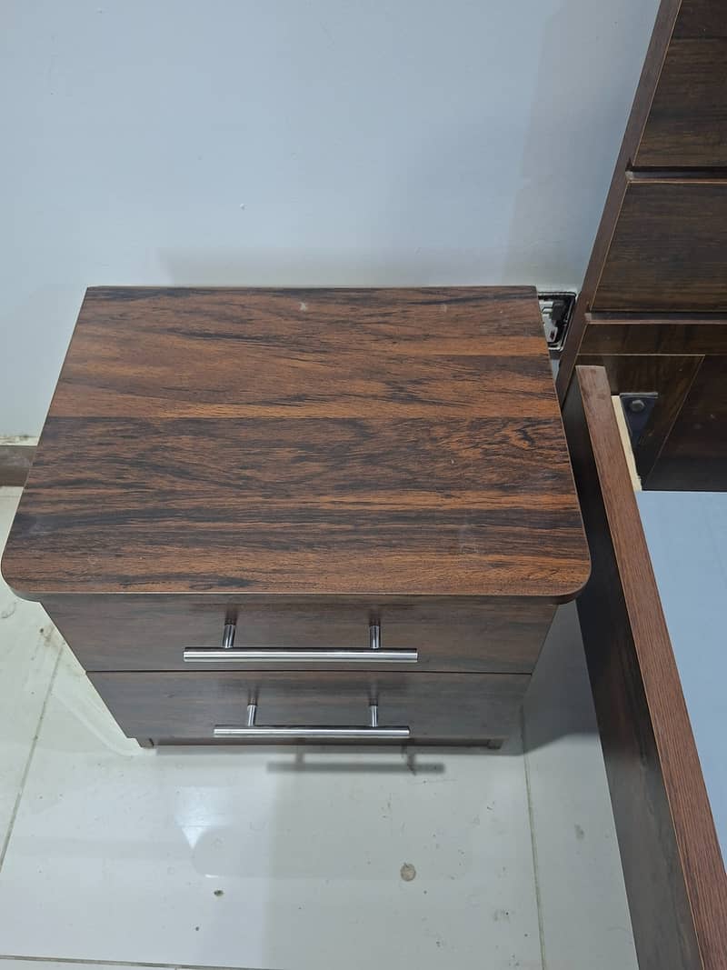 Single bed with side table 1