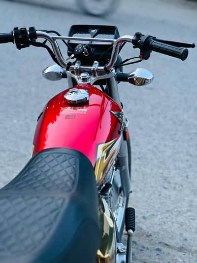 self start Honda 125 model 25/26 first owner bike