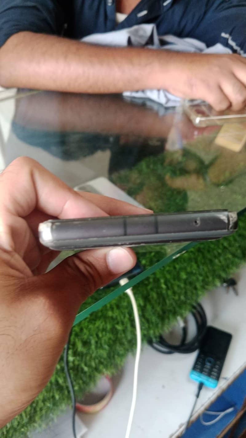 Google pixel 7A 4