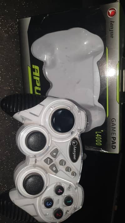 Acer rgb wired keyboard + E-sports 1639 rgb mouse +l4000 controler