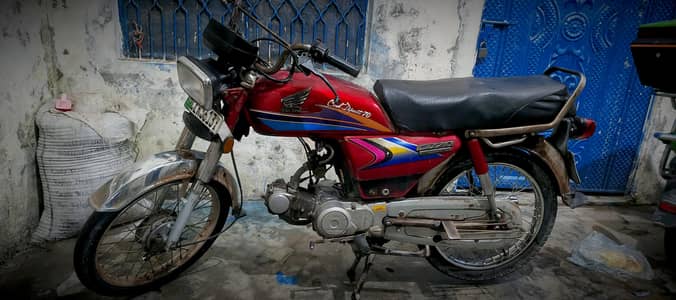 Honda 70cc Original Condition With Helmet