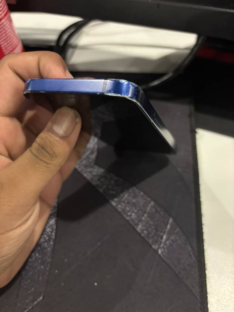 Iphone 12 mini 4