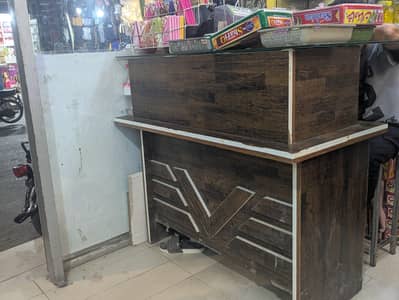 shop table