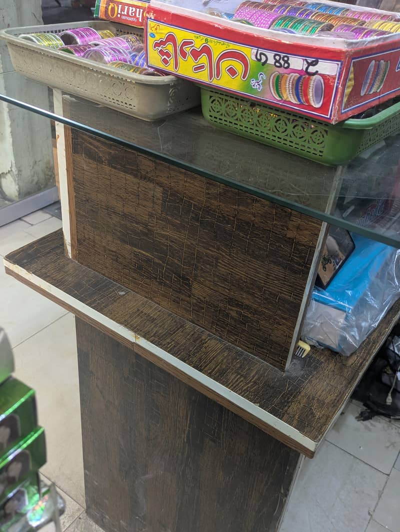 shop table 1