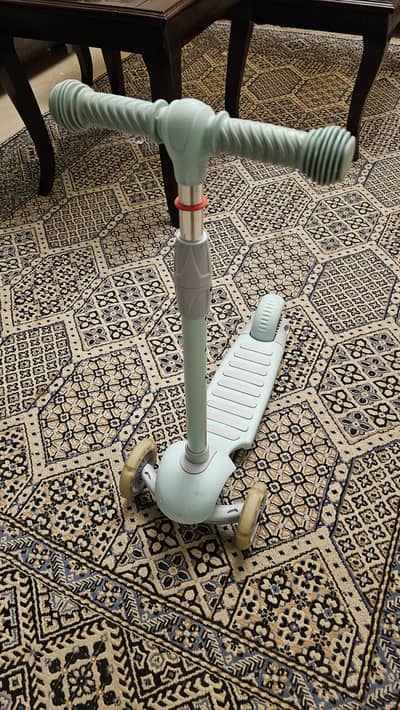 High Quality Kid's Scooty for sale