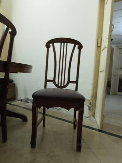 Dinning table with chairs