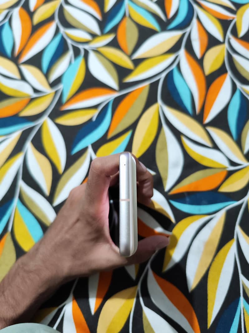 Google pixel 8 3