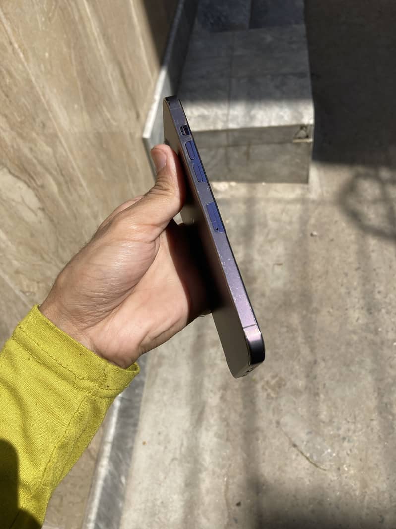 iphone 14 pro max 2