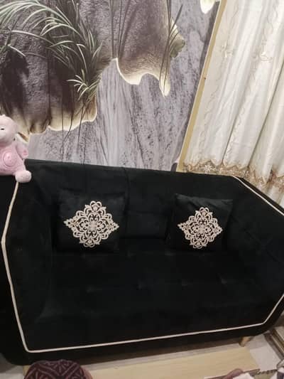 6 seater sofa black edition with cusines