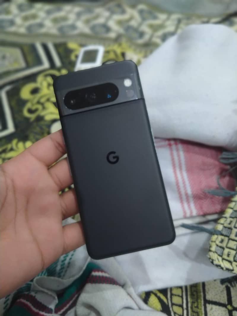 Google pixel 8 pro (cp) 1
