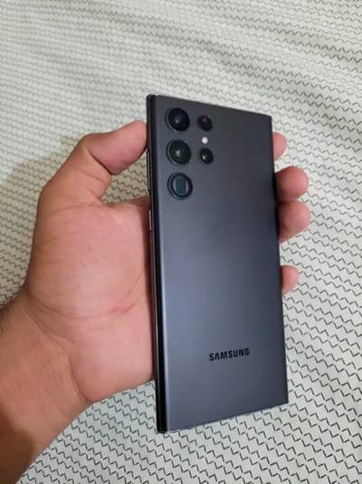 Samsung S22 ultra 12/256 black with Box