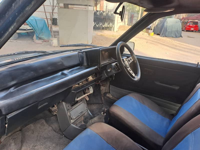 Charade 84 10