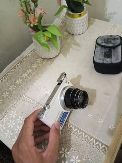 Samsung WB350F Compact Digital Camera | Wi-Fi ,NFC 21x Zoom | Full HD