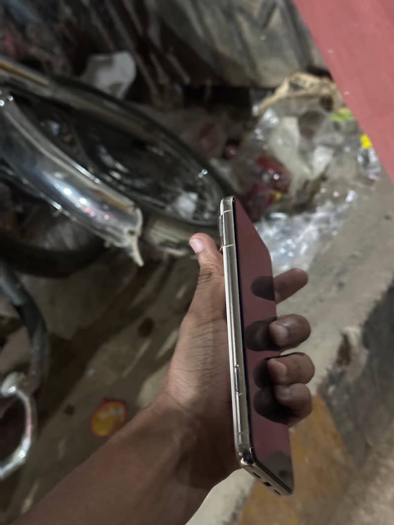 google pixel 8 pro 3