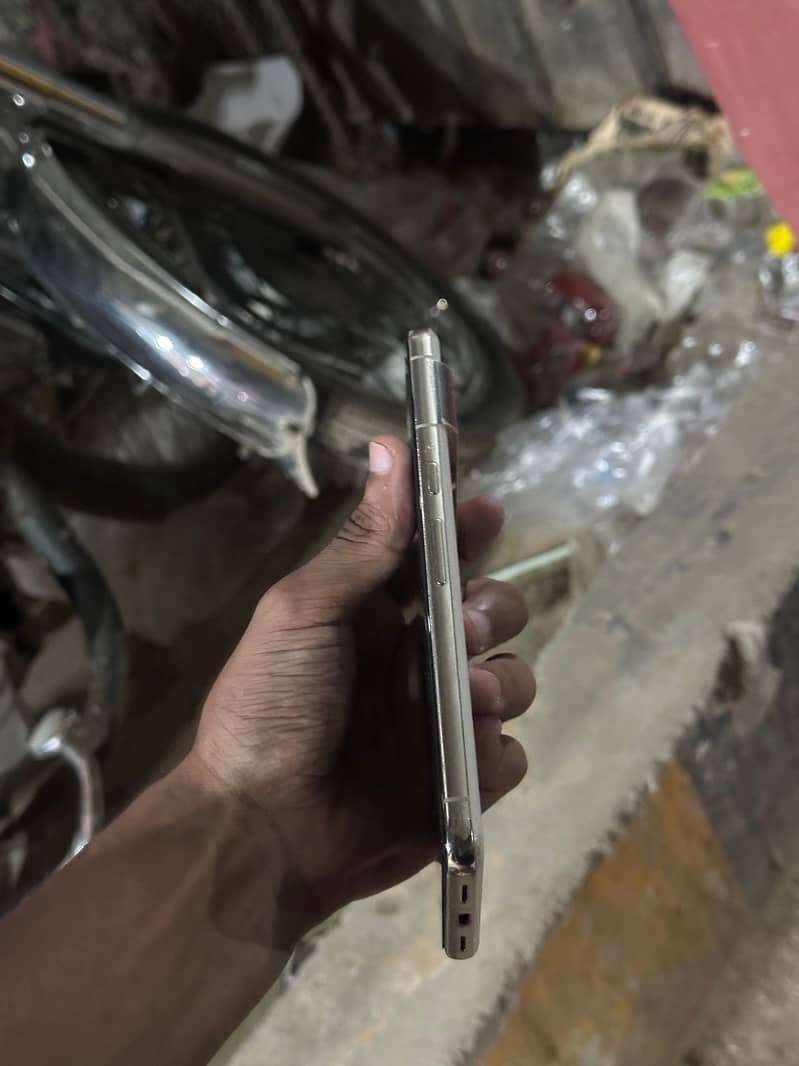 google pixel 8 pro 4