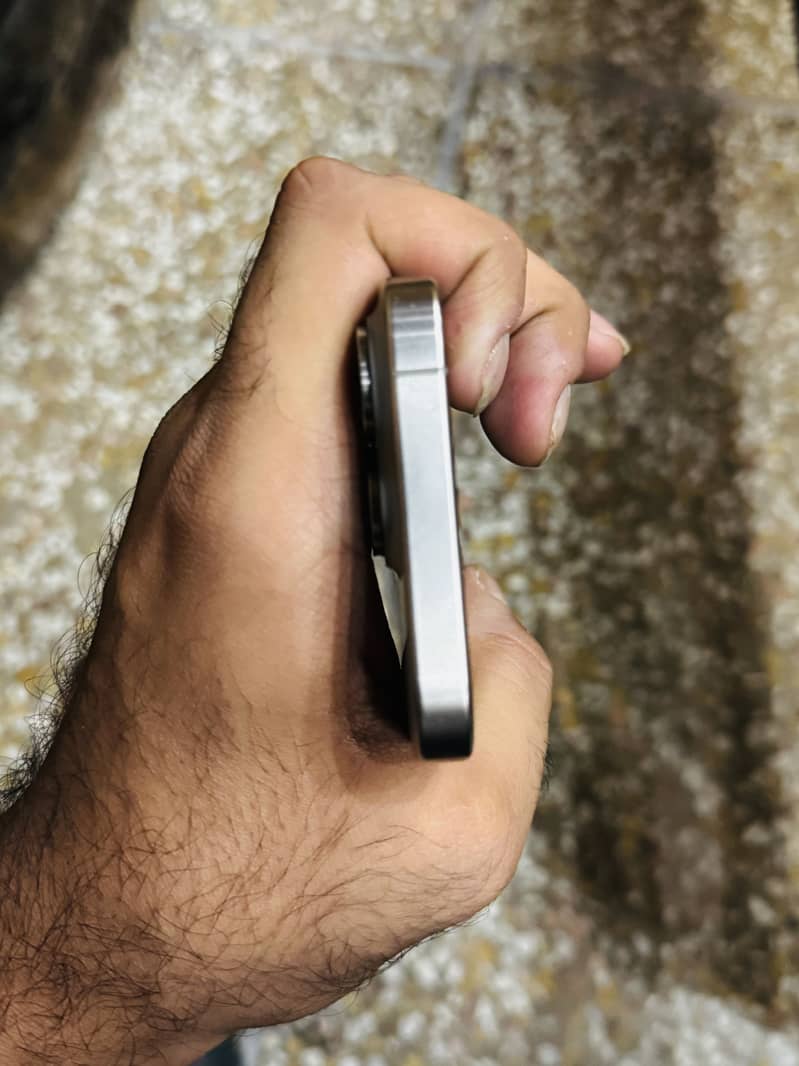 Iphone 15 pro 2
