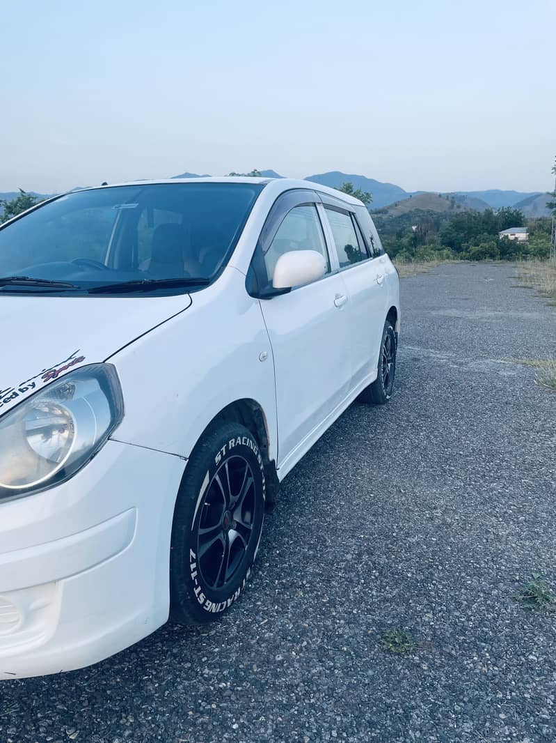 Nissan AD 4