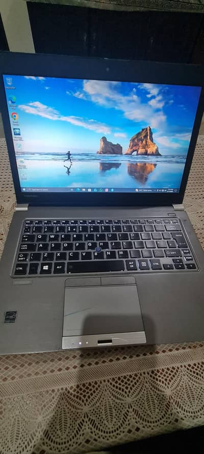 Toshiba Portégé Z30-A Ultrabook Core i5 4th Gen SSD Laptop