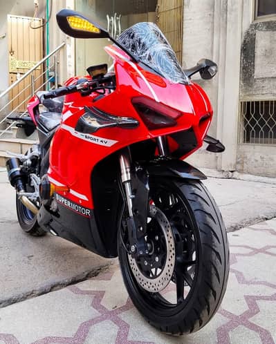 dugati V4S 400 cc EFi and ABS