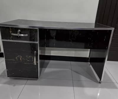 Computer table / Study table