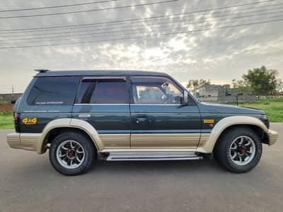 Mitsubishi Pajero 1993