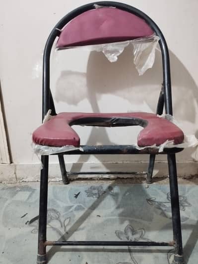 commode chair ( toilet chair) for patients  good condition urgent sale