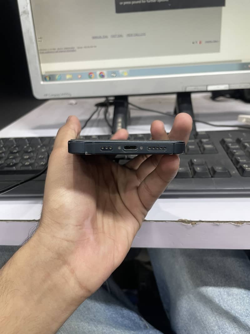 IPhone 13 1