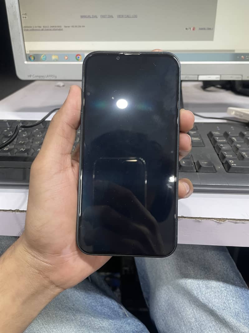 IPhone 13 3