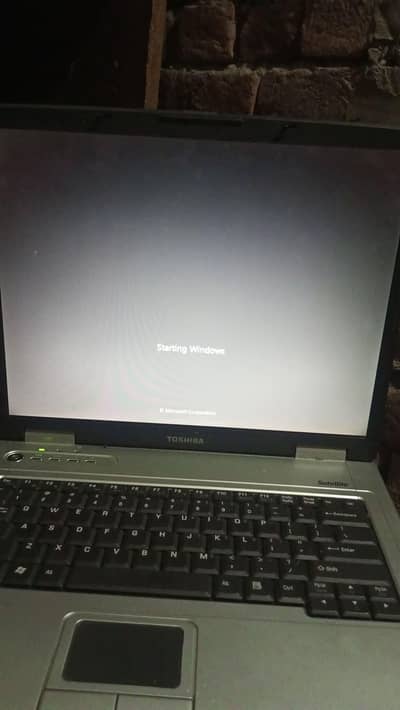 Toshiba laptop hai bachy ghr main use kr rhy hai 03450820569