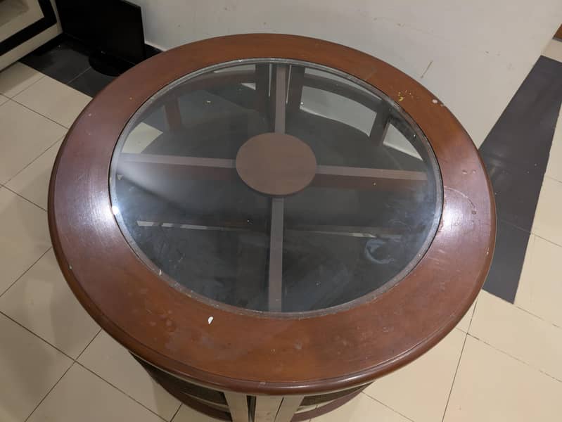 round dining table 1