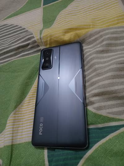 Redmi k50 gaming ( 120 fps SD 8gen 1)