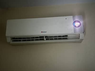 DAWLANCE 1 TON A/C, ALL ORIGINAL