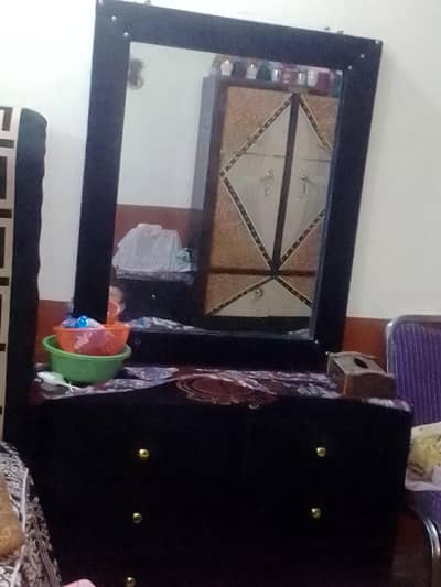 bed dressing said table condition 10 8