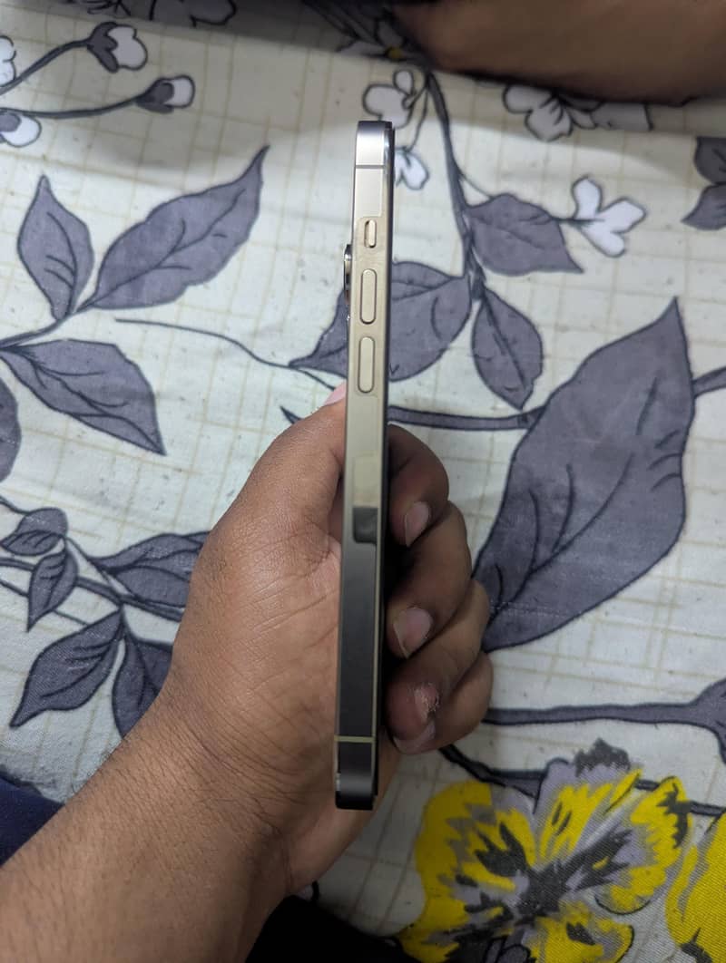 Iphone 14 pro 3