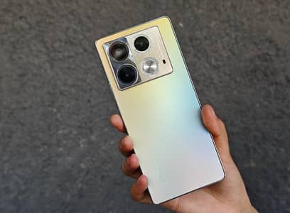infinix note 40 8+8/256 with wirles charger